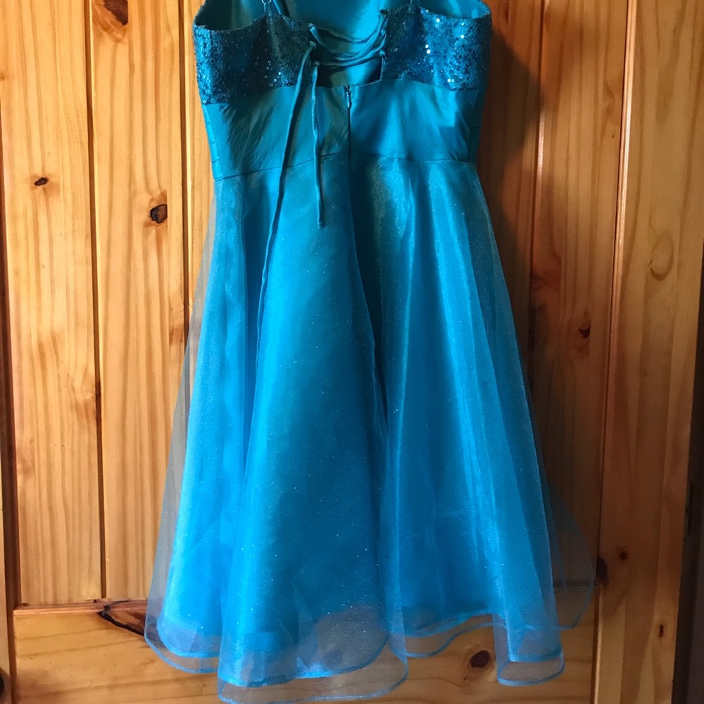 Prom Dress - Picture 2 of 3
